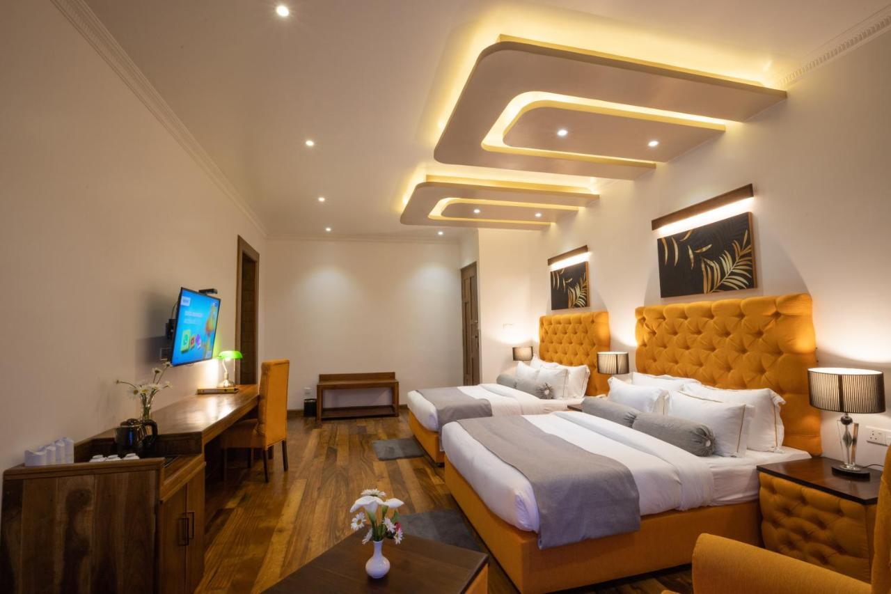 Hotel Grand Turf นูวาราเอลิยา ภายนอก รูปภาพ