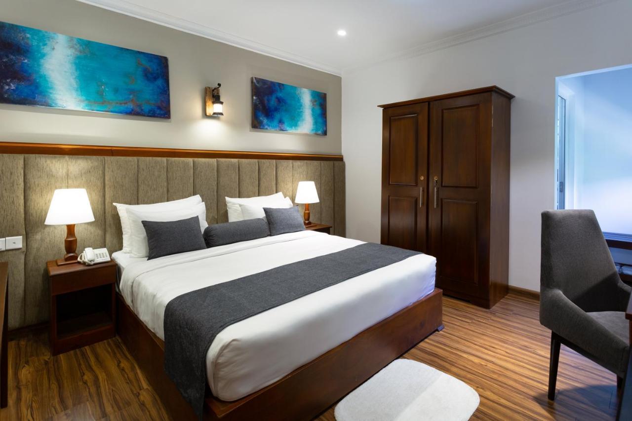Hotel Grand Turf นูวาราเอลิยา ภายนอก รูปภาพ